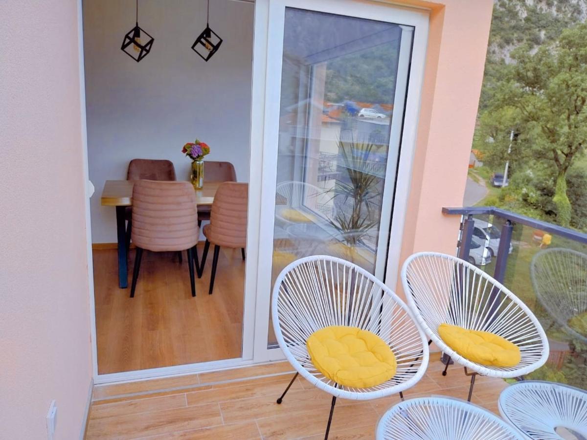 Apartment Dora Kotor Exterior photo