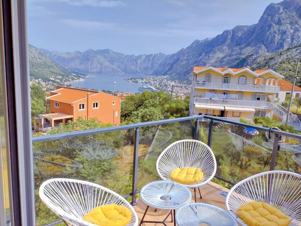 Apartment Dora Kotor Exterior photo